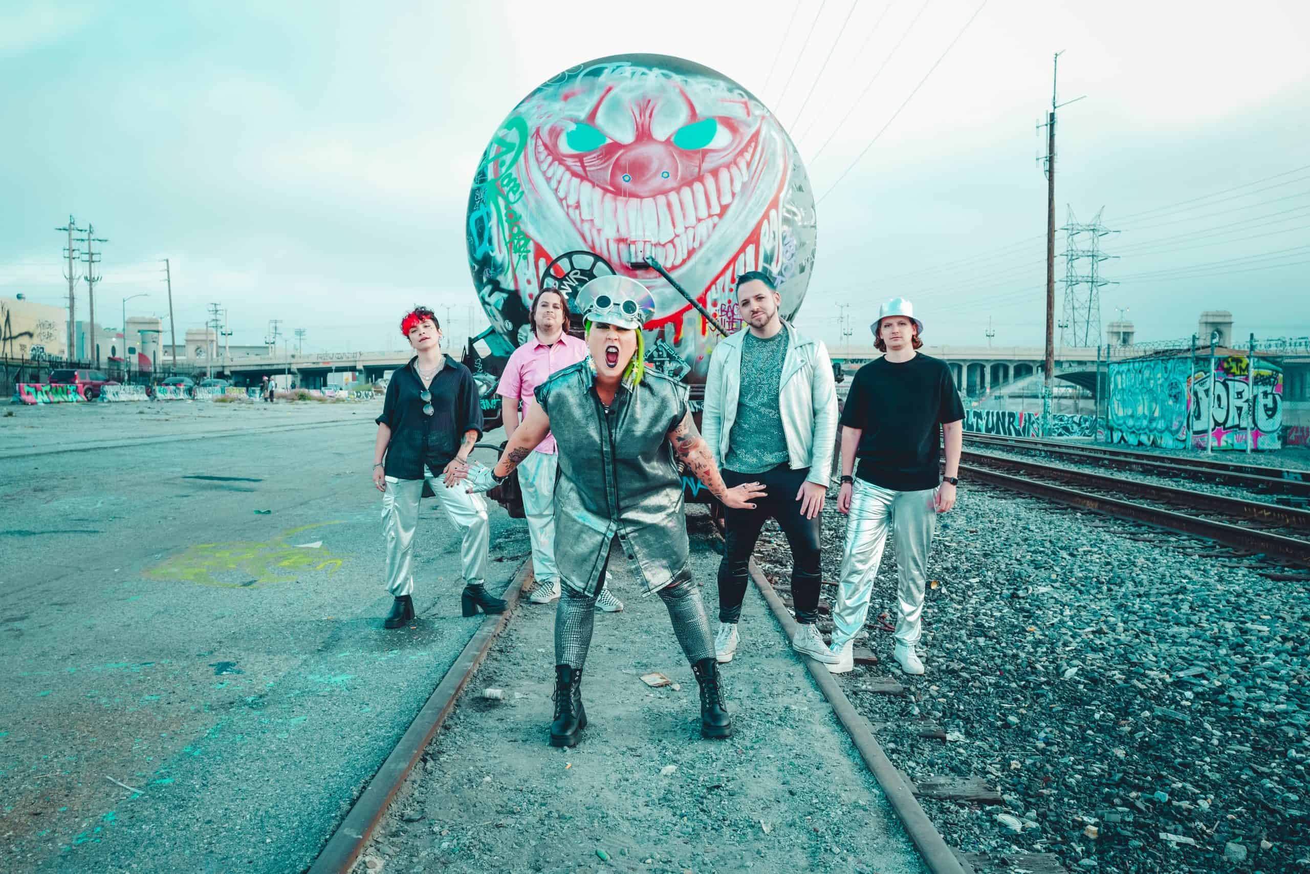 KingQueen releases “That’s Why She’s Hot” official music video